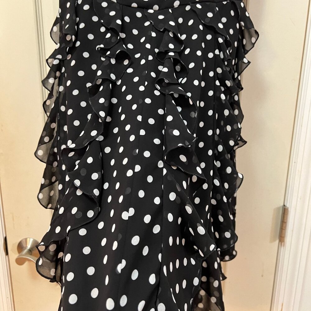 White House/Black Market Womens Size 12 100% Polyester Strapless Cocktail Dress. - Picture 2 of 4